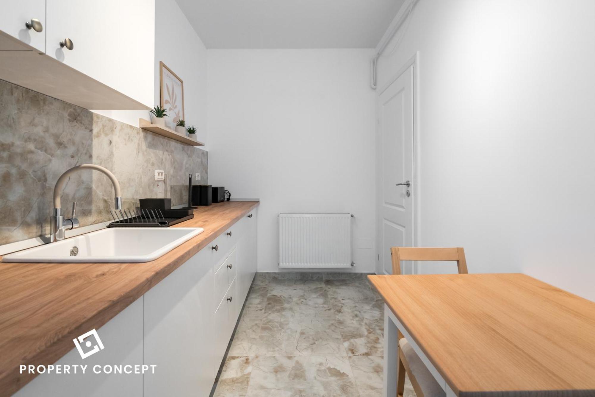 Apartment P25 *